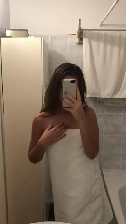 Oopsie! Towel Slipped Off My Slutty Wet Body 💦🧖‍♀️