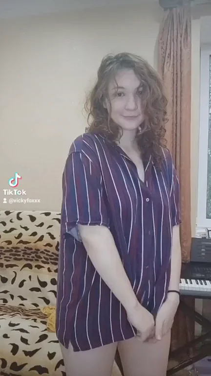 Bouncy Tits Jump Fun 🏃‍♀️💦🍈🍈