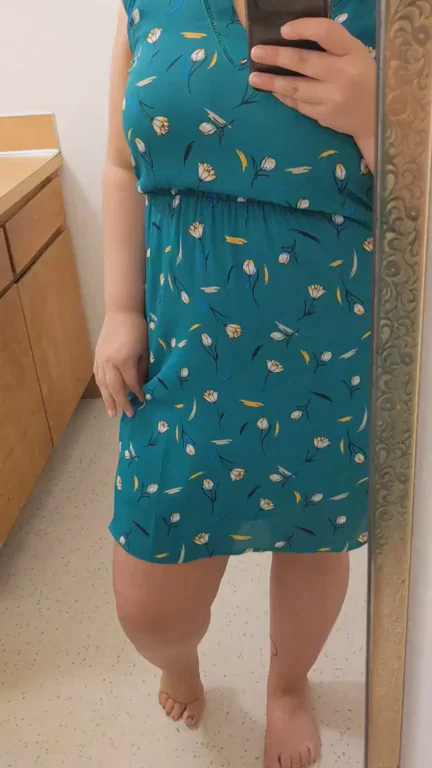 Take a peak under my dress? (f) ?