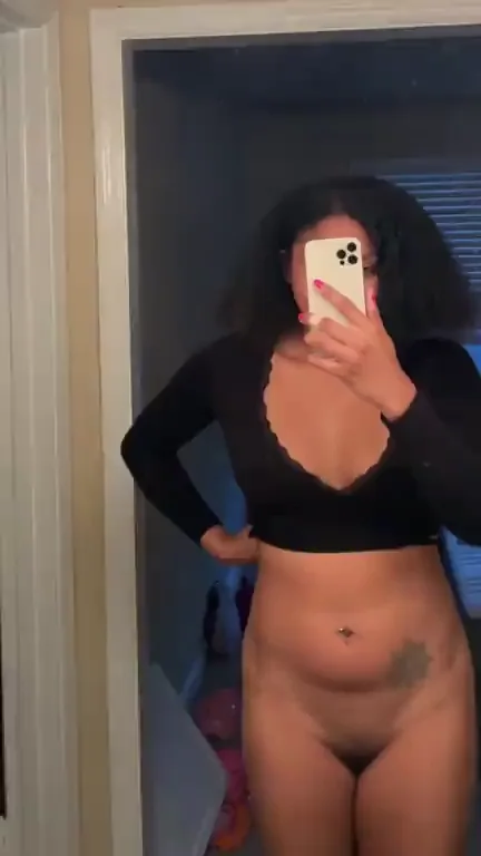 Thick Ebony Babe Teases Pussy & Nipple Piercings 😈📱💦
