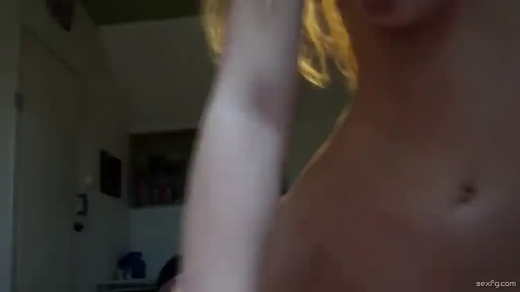 Amateur Babe Jerks Him Off On Her Tits