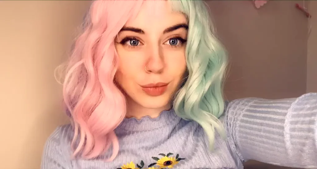 First Post Tease: Cute Pink-Green Hair Girl Flaunts Tiny Tits & Navel Piercing 😍🍒