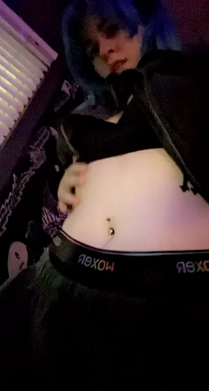 🔥 Lil Goth GF Boob Drop Tease 😈💦