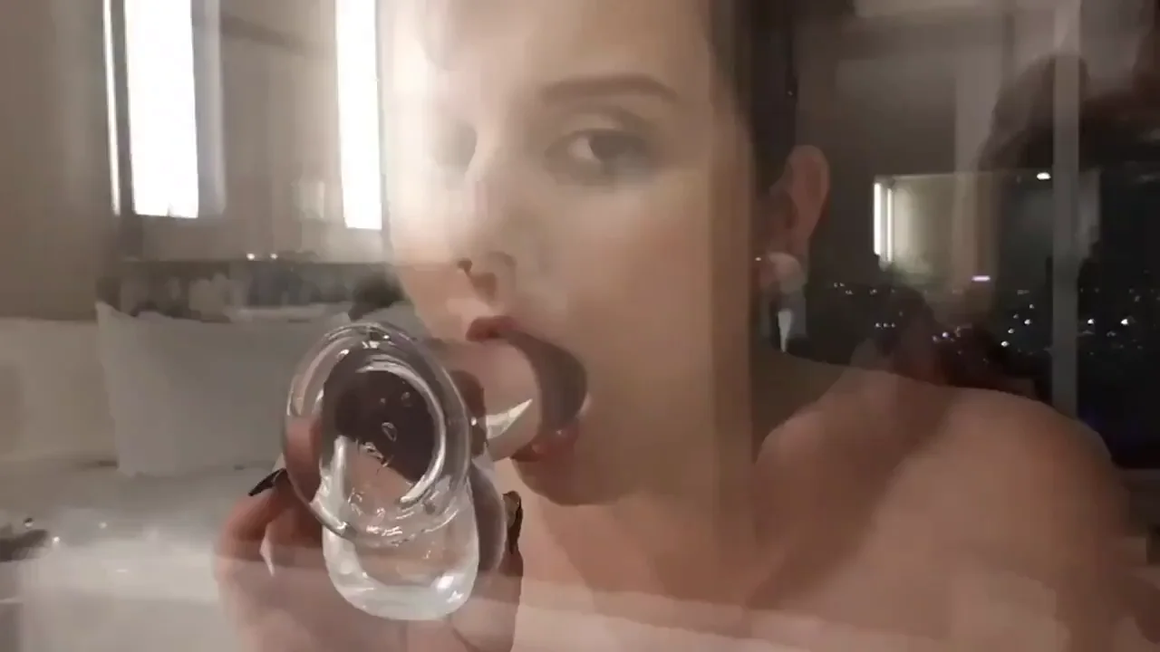 Suction Dildo Deepthroat Practice in Steamy Shower 💦🍆👅