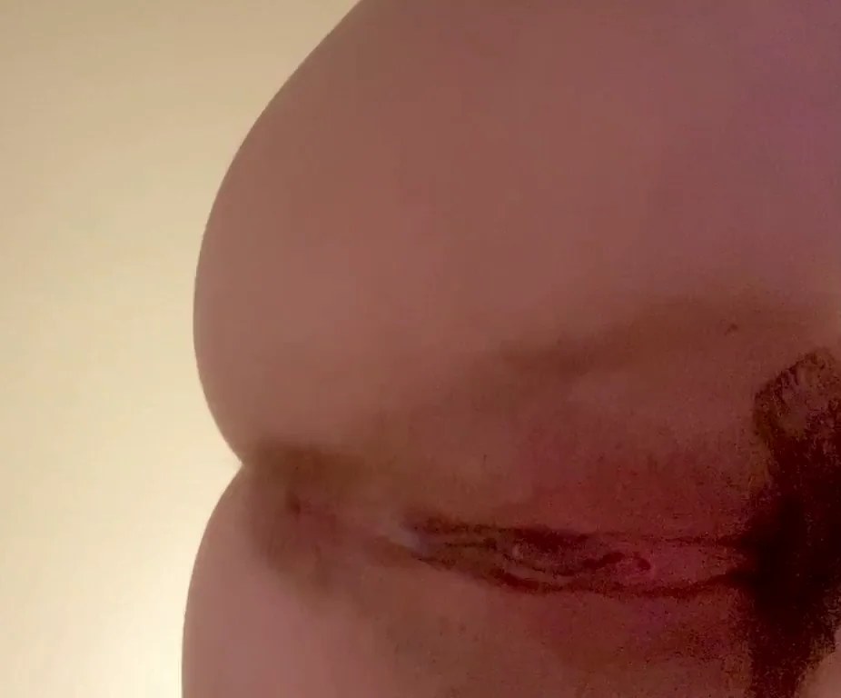 I love watching the cum drip out of me 🥵