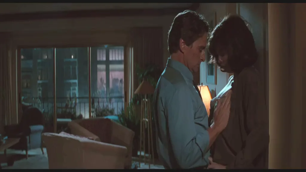 Jeanne Tripplehorn : Basic Instinct