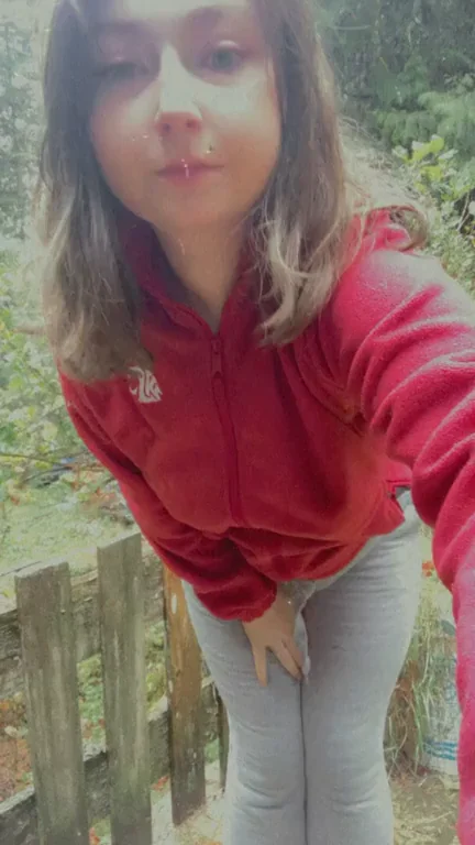 Rain-Soaked Slut Waiting to Get Fucked Outdoors 💦🍆