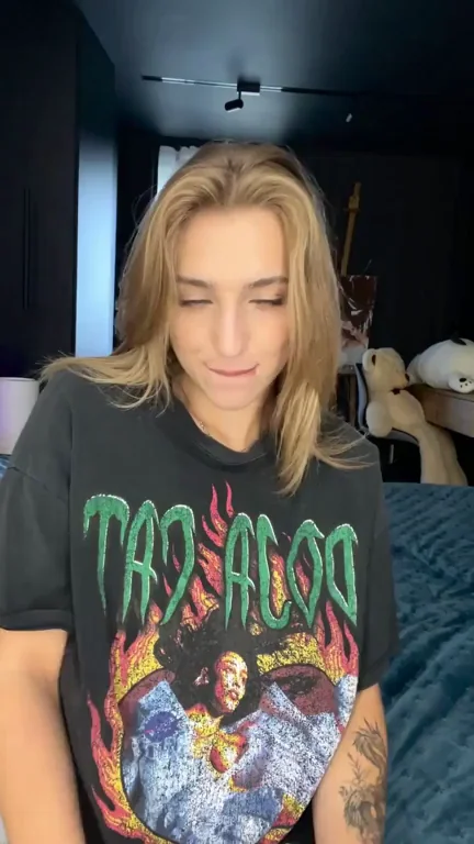 Your step sister's titties needs some kissing
