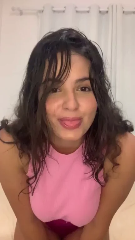 Fuck your step sis if she entered your room like this?
