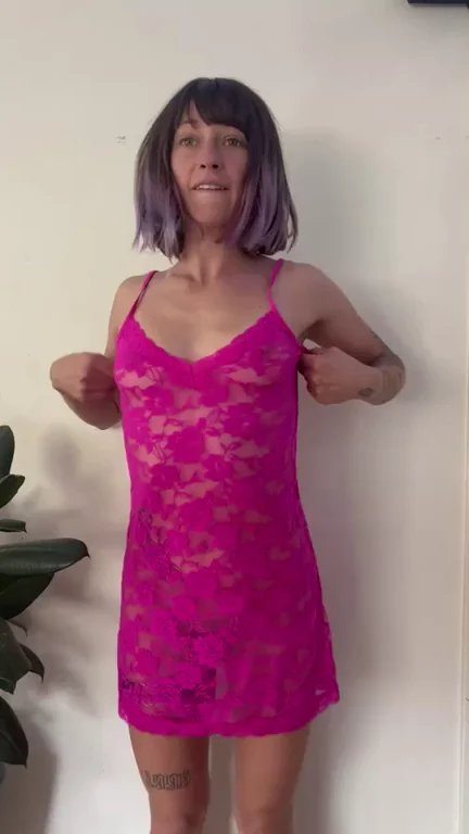 my petite little body is perfect for being your little fucktoy 🤭🥵