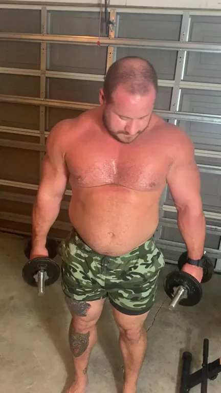 💪 Humping Dumbbells & Pumping That Daddy Bod 🔥