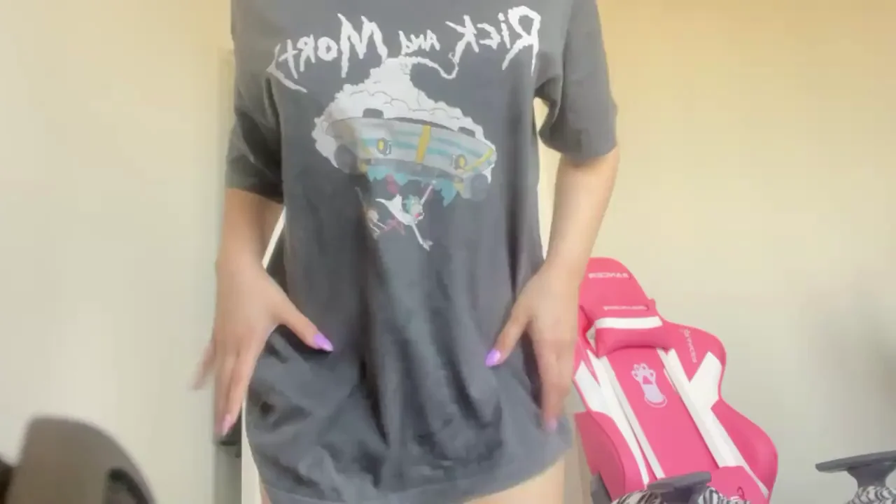 19yo Slut Begs for Breeding Cum 😈💦