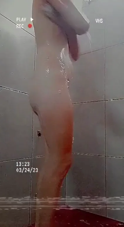 come shower with me :)