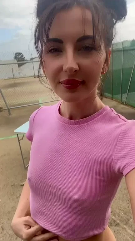 Petite College Slut's Timeless Schoolgirl Body Tease 😈🍑