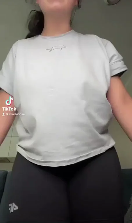 🔥 TikTok Slut's Naughty Titty Trick Reveal 😈🍑