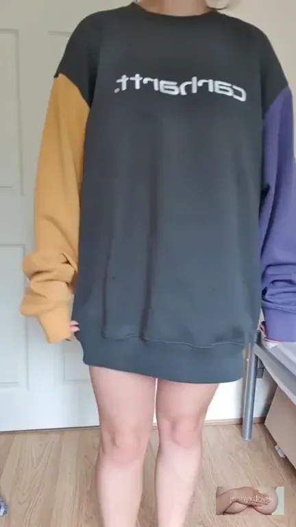 19yo Slut's Oversized Jumper Fails to Hide Her Massive Tits & Juicy Curves 😈🍈🍈