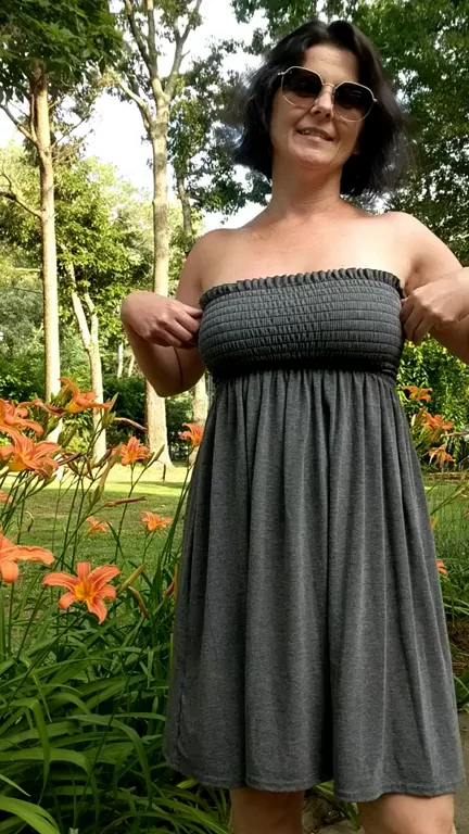 38yo mom showing the neighbors what I have to offer