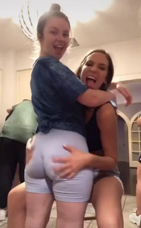 Cute thick teen shaking her ass