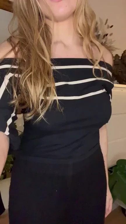 Blonde Bombshell's Massive Natural Tits Tease 🍈🍈🔥