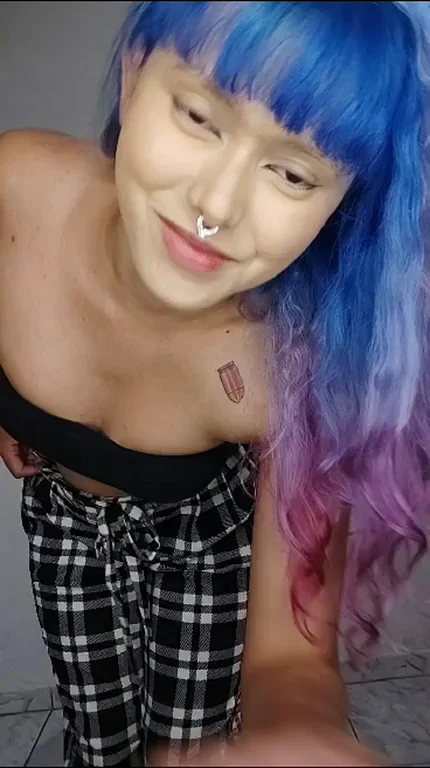 Blue-Haired Snapchat Slut Teases: Jerk to My Phat Ass?