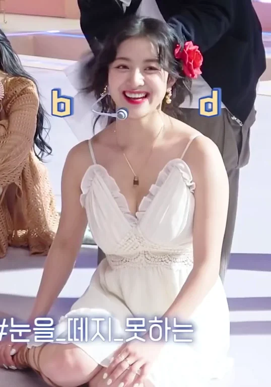 TWICE - Jihyo & Nayeon