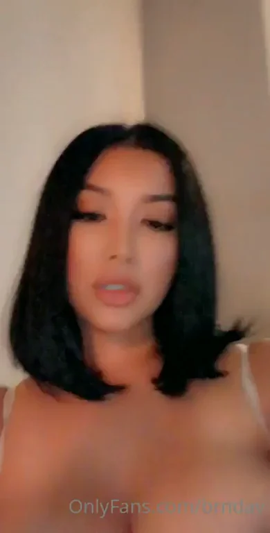 Can't Get Enough of This Latina's Huge Tits 🍈🍈🔥