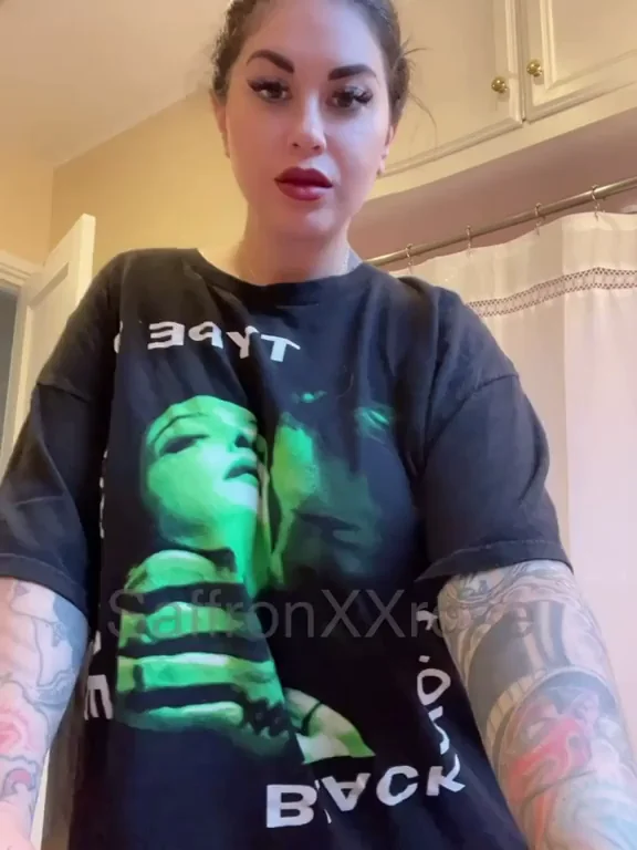 🩷 Massive Tits Surprise Under My BØRNS Tee! 😈