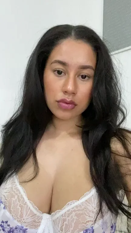 Brown Teen Slut Teases: Ass & Tits Welcome? 🔥🍑