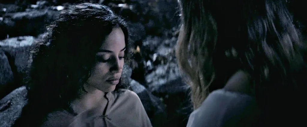 Kiana Madeira & Olivia Scott Welch in Fear Street: 1666 (2021)