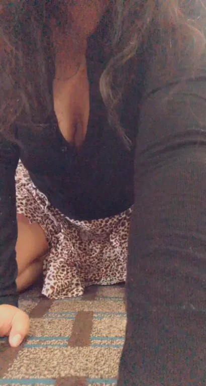 Filming a cute little video for my ex so he cums over..!!???[OC][F]