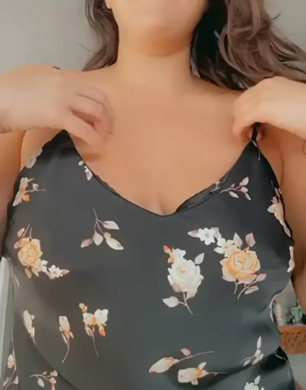 All natural 37 yr old titties [reveal]
