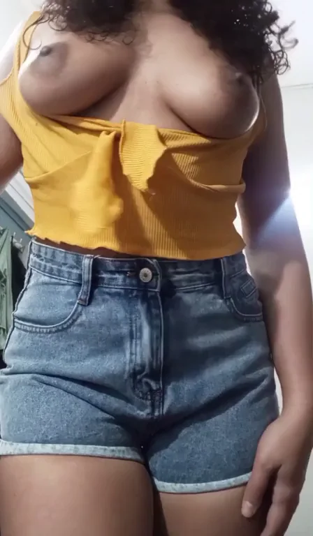 Start w my titties and end wherever u wanna 😁‰ (f)