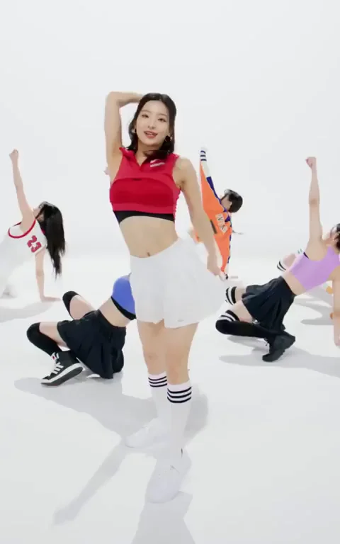 (fromis_9) SAEROM, SEOYEON, JIHEON, + CHAEYOUNG