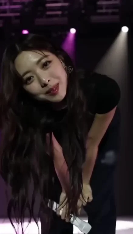 (ITZY) YUNA
