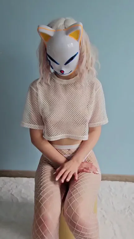 Let me be your kitty doll