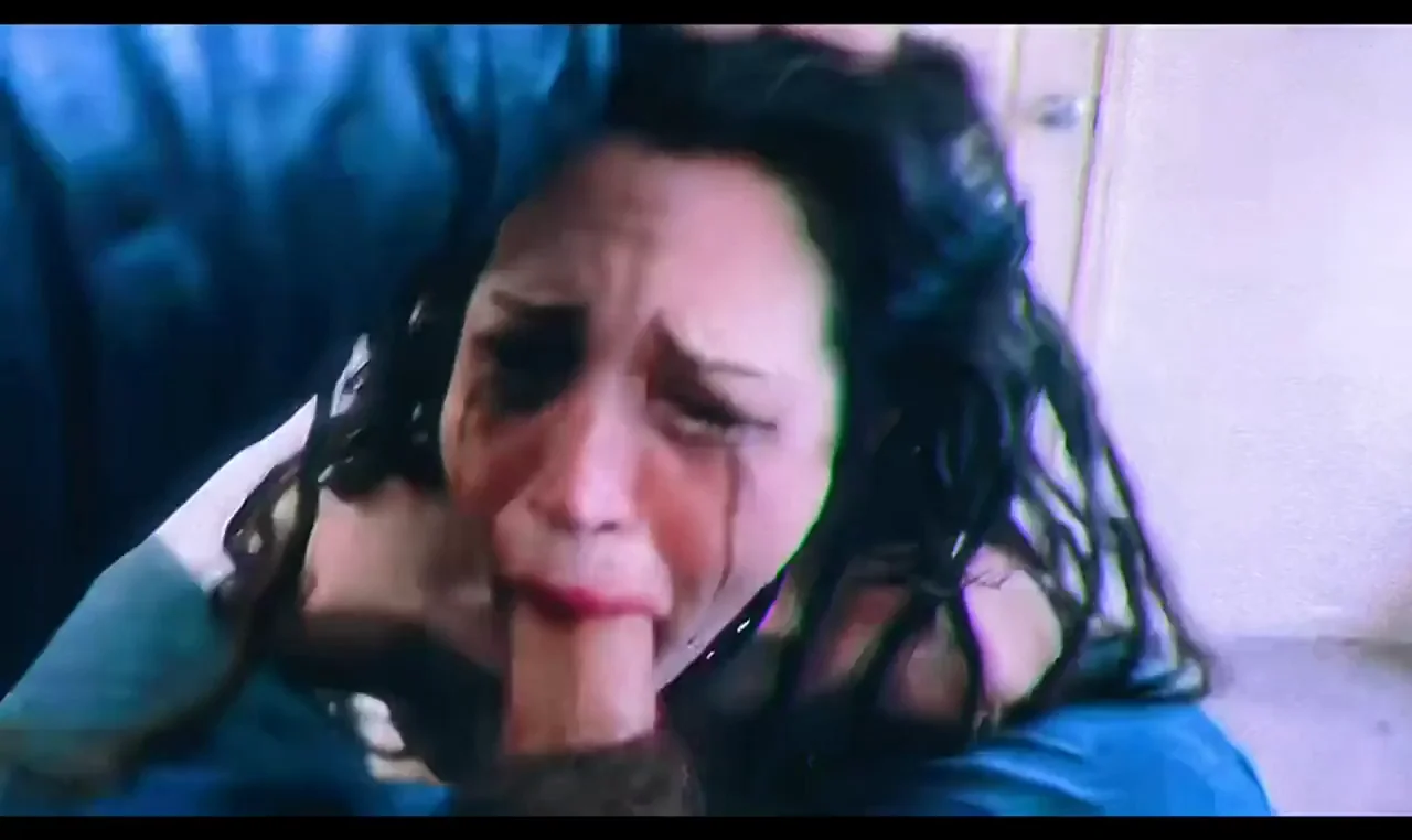 Burglar Turns Submissive Wife's Throat into His Wet Fleshlight 💦😈