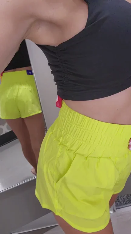 Bright Yellow Summer Tease in Changing Room 💛👙