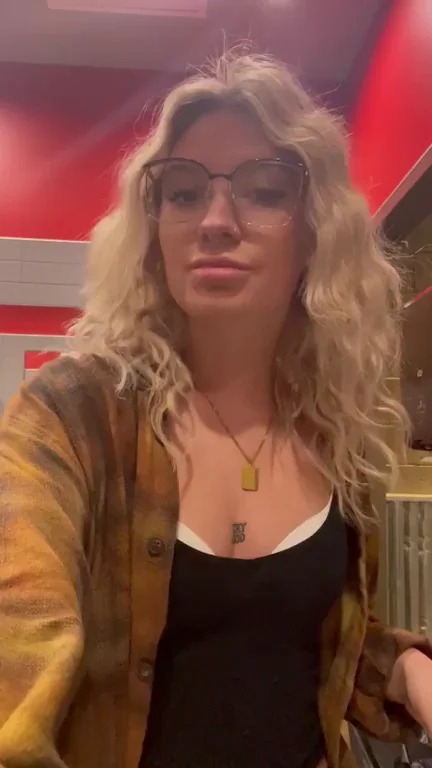 my only excitement at work is my everyday flash i get to show you guys