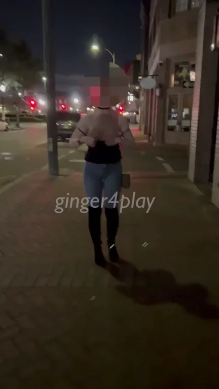 Ginger Slut's Nighttime Ass Wiggle Tease on the Street