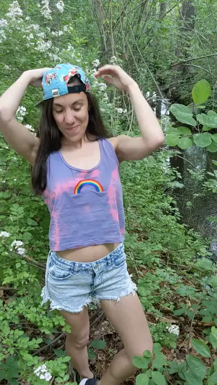 Hat Stays On: Hotwife's Wild Outdoor Tit Flash
