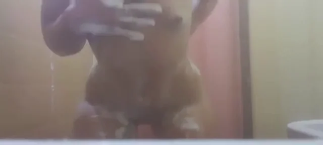 Raise your dick if you'd love to fuck me