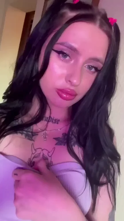 Raise Your Hand If You Crave My Juicy Tits 💦🍒