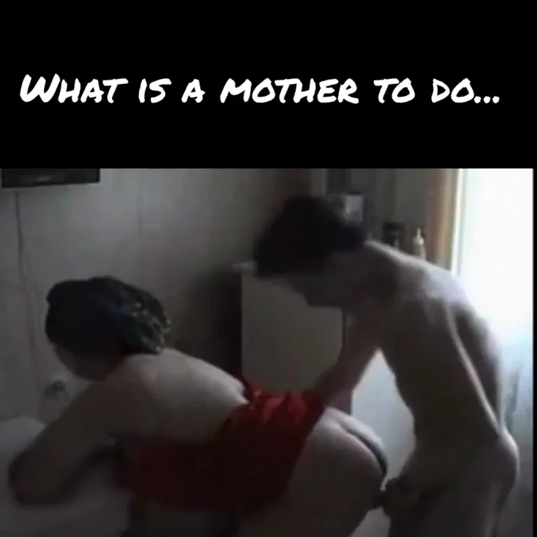 Pounding my mother 😁©😁©
