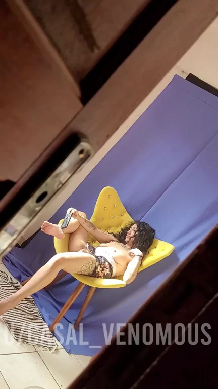 Watch me get naughty in pictures