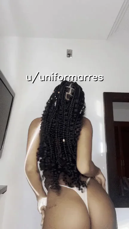 Beautiful big ass brunette, her ass riding is from another world ðŸ”¥