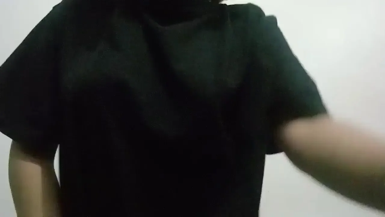 What's under my shirt? 👆€ðŸ–¤