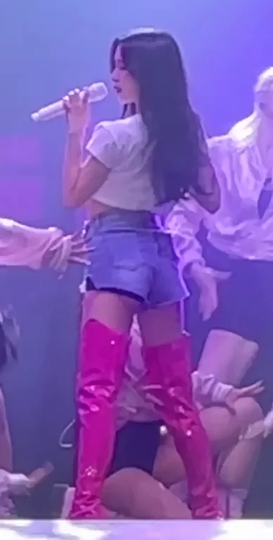 TWICE - Mina