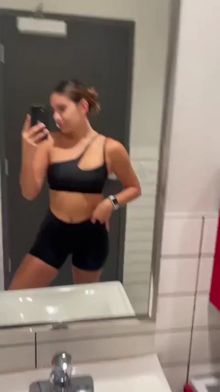 Would you give me a quick fuck at the gym? (oc)