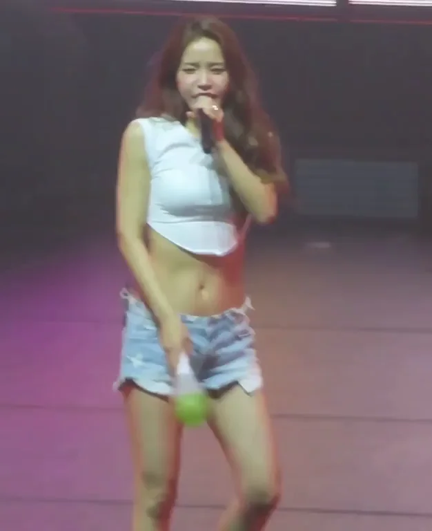 Solar from Mamamoo Teasing in Tiny Crop Top & Hotpants 🔥🍑