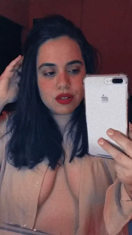 I love my face AND my lips😁😁😁😁
